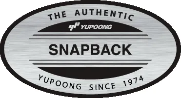 Logotipo The Authentic Yupoong Snapback
