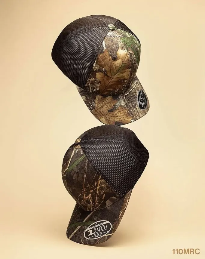 Dos gorras Flexfit 110 de camuflaje Realtree con malla marrón, modelo 110MRC